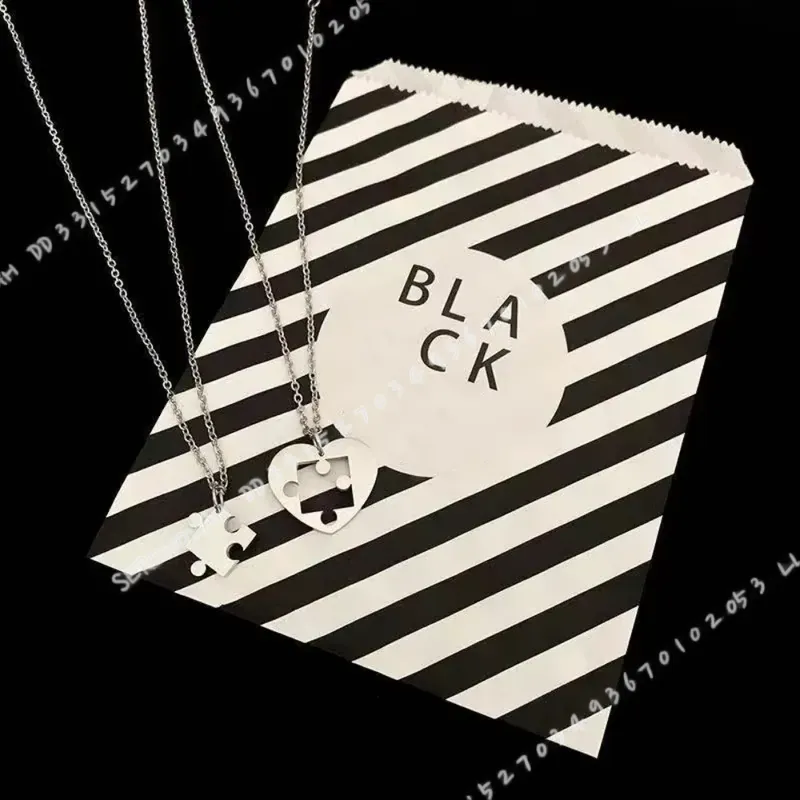 2Pcs Set Simple Puzzle Heart M - огляд і ціна Magnetic Couple Matching Necklaces