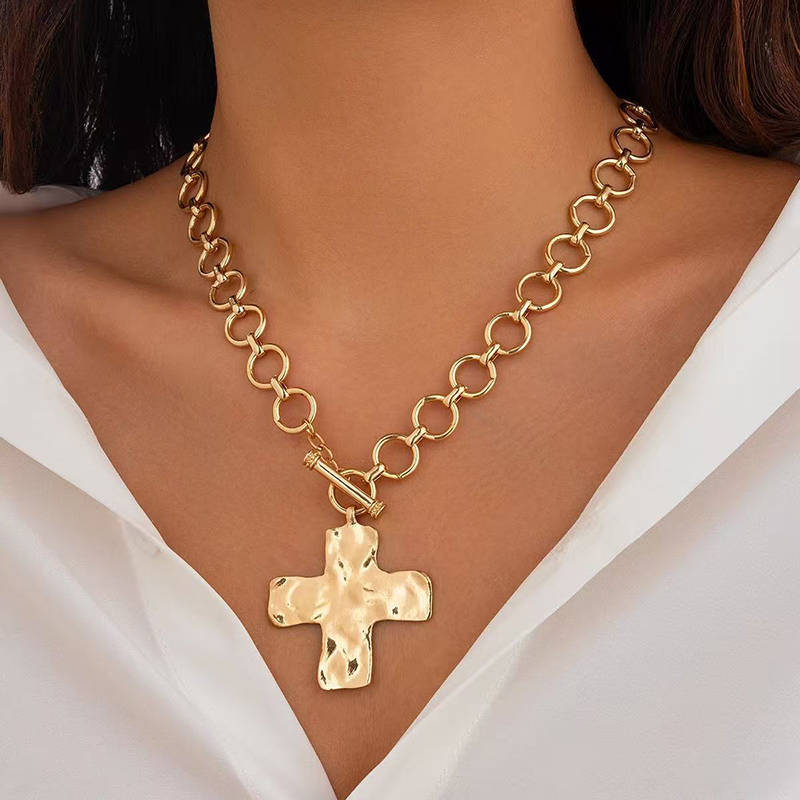 Hot sale Gold Layered Chunky C - огляд і ціна Cross Pendant Necklace Gold