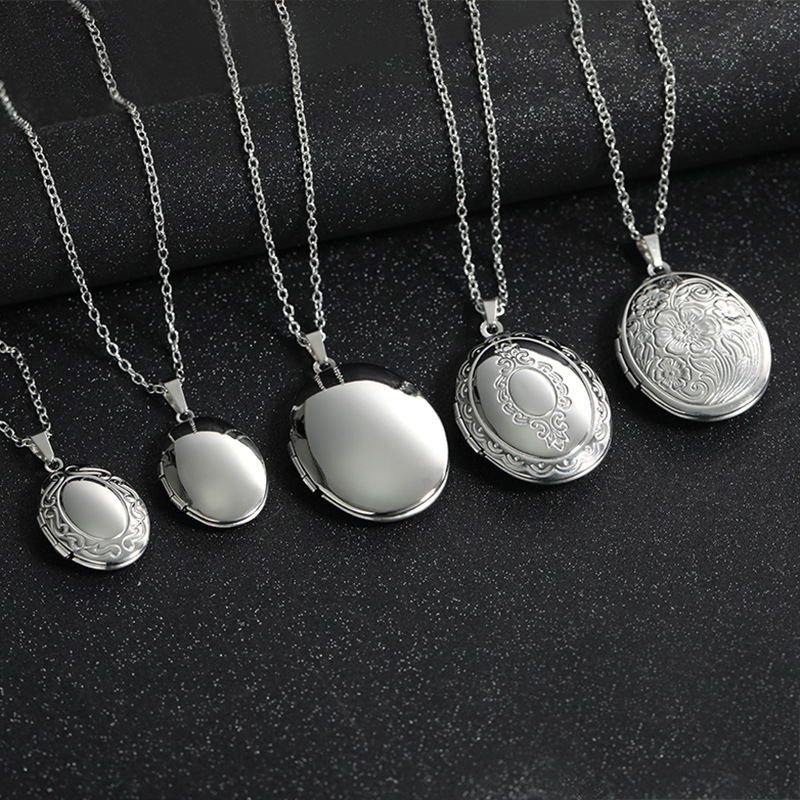 Vintage Silver Color Openable  - огляд і ціна Heart Locket Necklace Photo