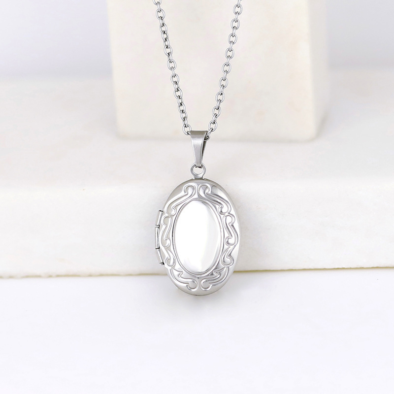 Vintage Silver Color Openable  - огляд і ціна Heart Locket Necklace Photo