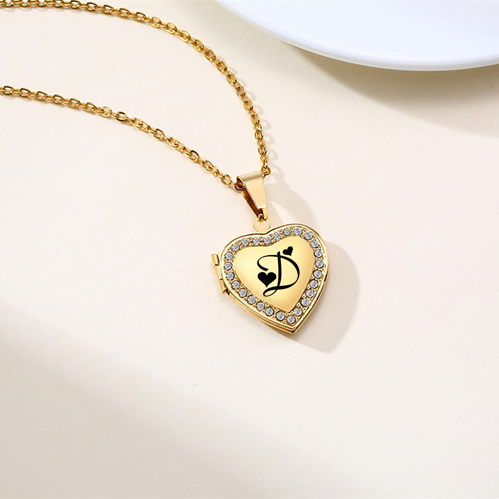 Free Engraving Initials Heart  - огляд і ціна Heart Locket Necklace Photo