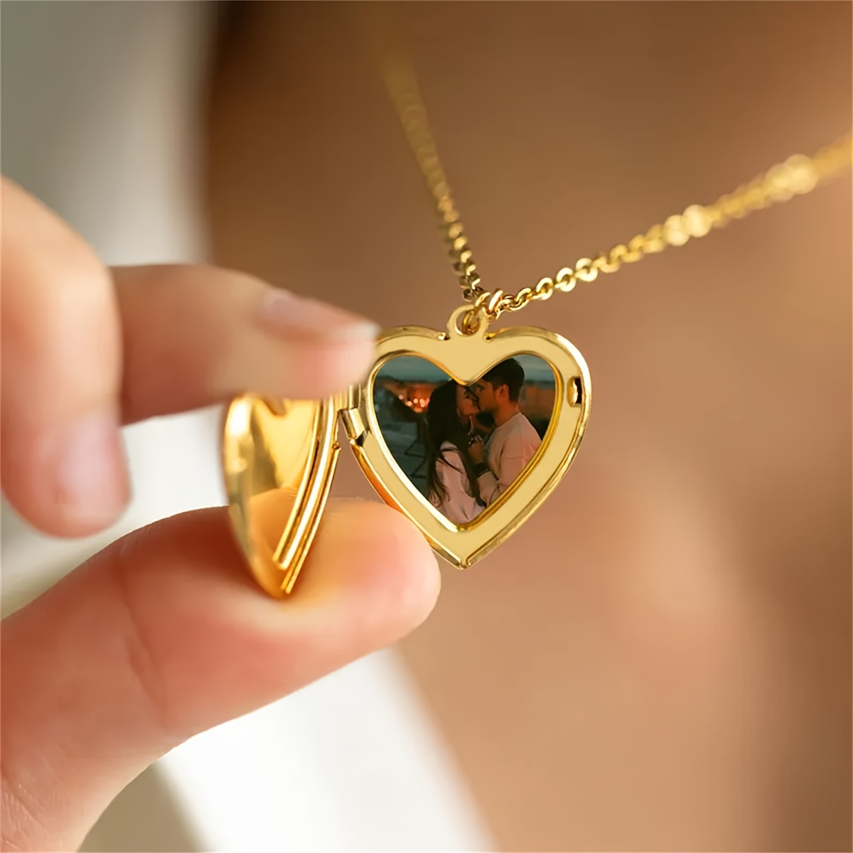 Personalized 1/2 Picture Heart - огляд і ціна Heart Locket Necklace Photo