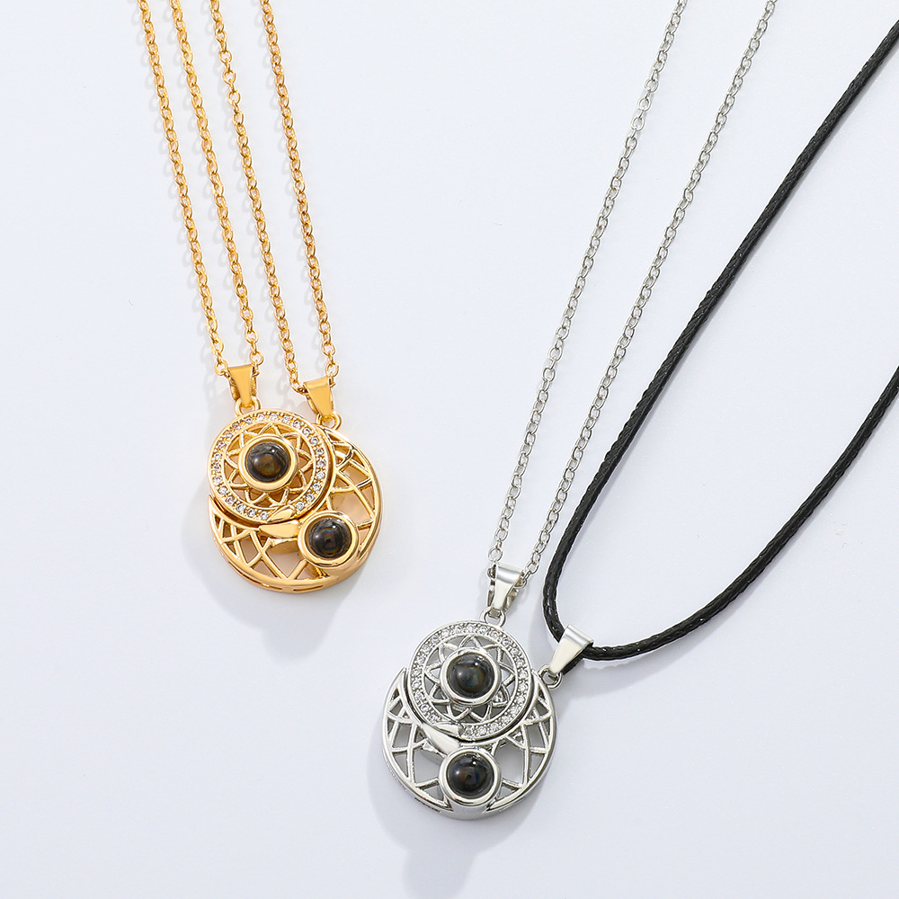 2PCS Magnetic Couple Matching  - огляд і ціна Magnetic Couple Matching Necklaces