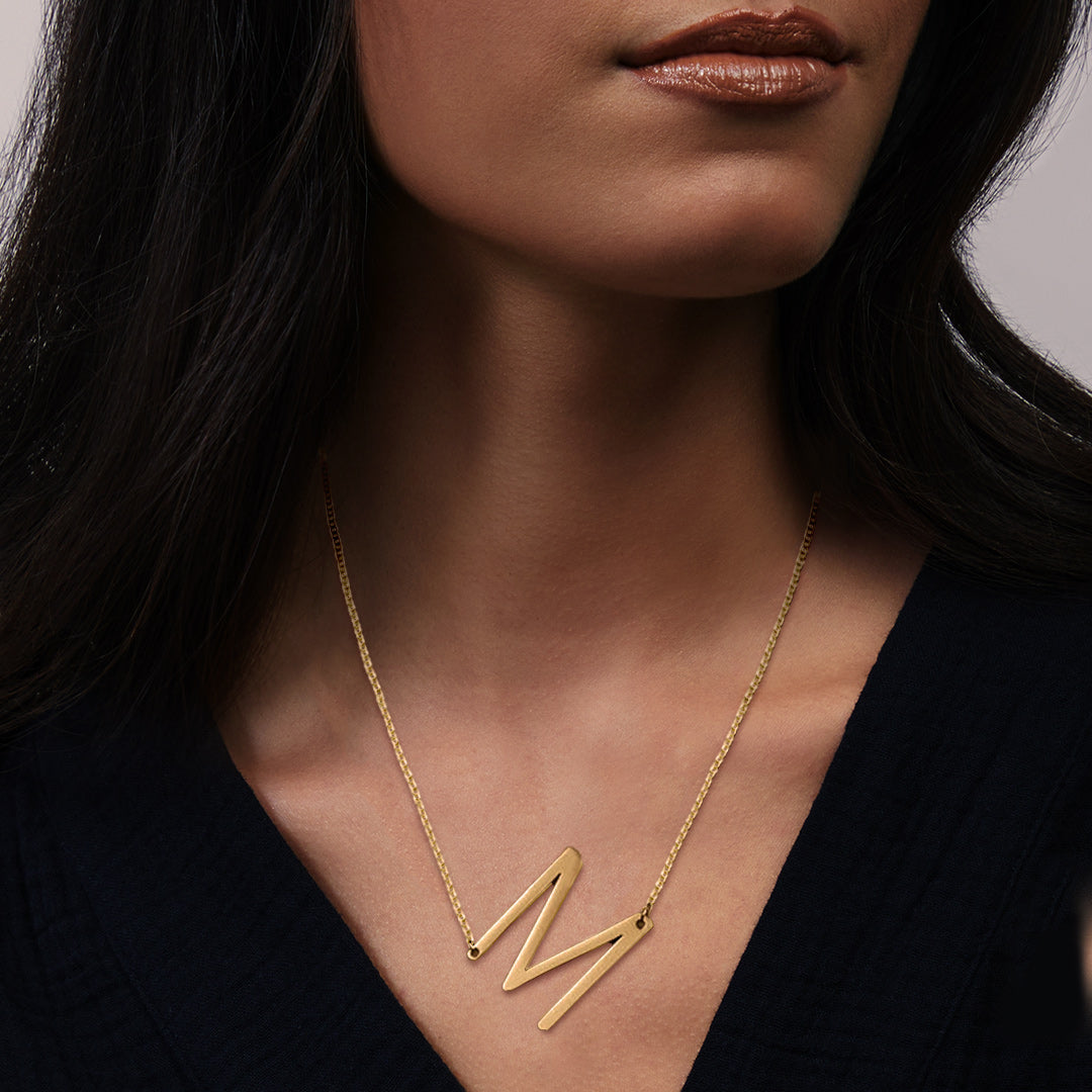Statement Initial Necklace Per - огляд і ціна Initial Letter Necklace 18K Gold