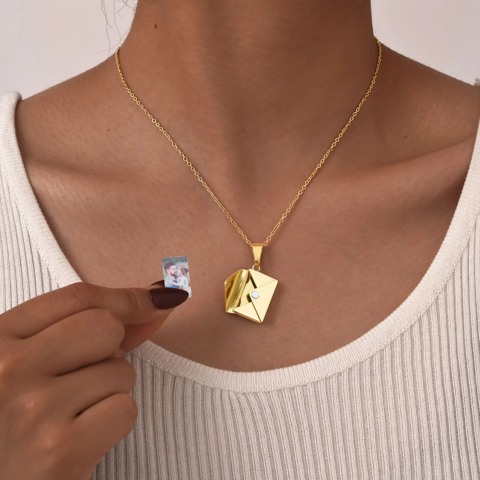 Personalized Photo Locket Neck - огляд і ціна Custom Name Necklace Stainless Steel