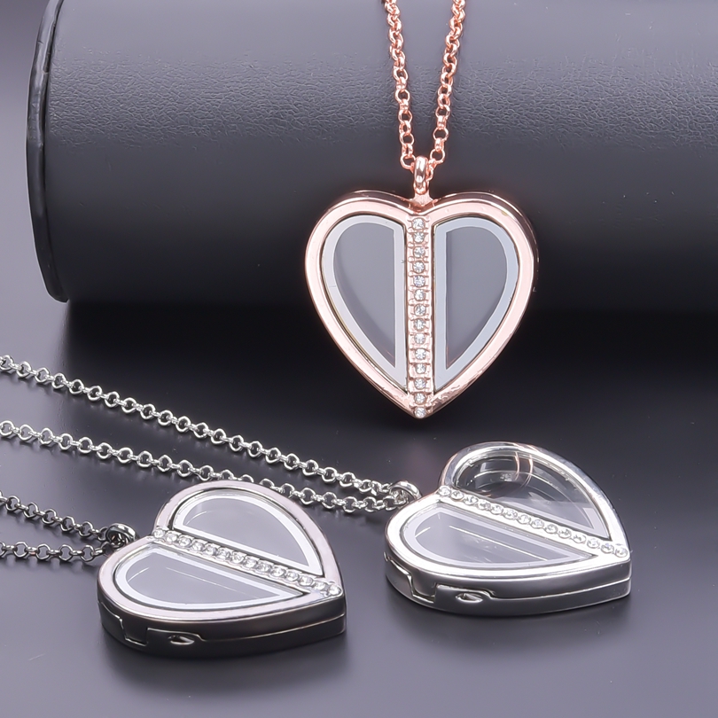 Magnet Heart Locket Necklace F - огляд і ціна Heart Locket Necklace Photo