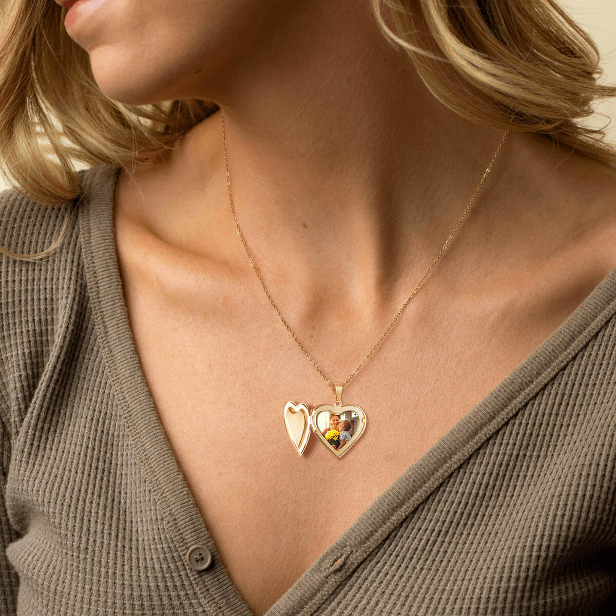 Stainless Steel Jewelry Heart  - огляд і ціна Heart Locket Necklace Photo