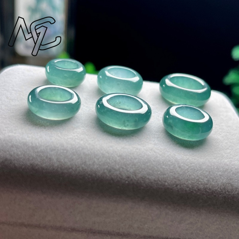 Natural Emerald Blue Water Luc - огляд і ціна Rings