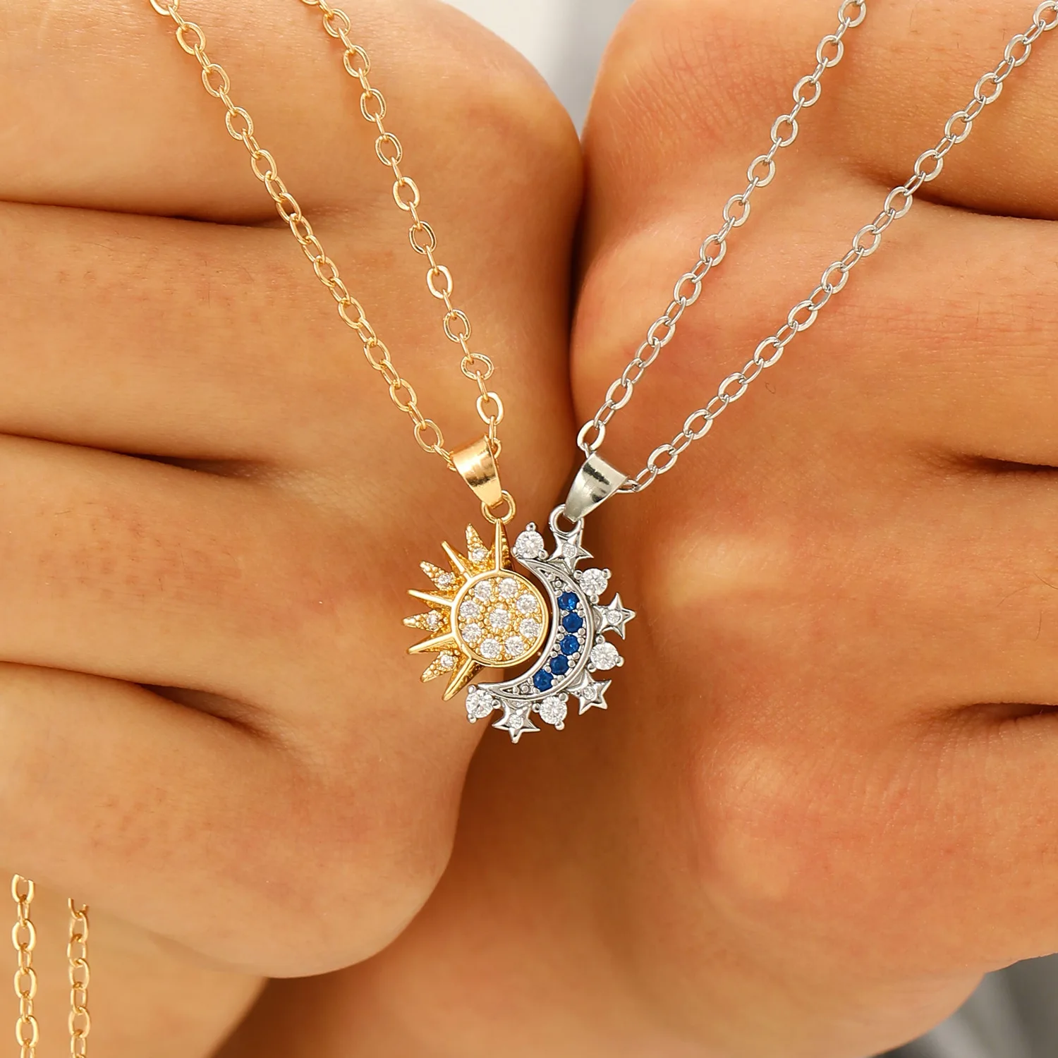 Fashion Shiny Rhinestone Sun M - огляд і ціна Magnetic Couple Matching Necklaces