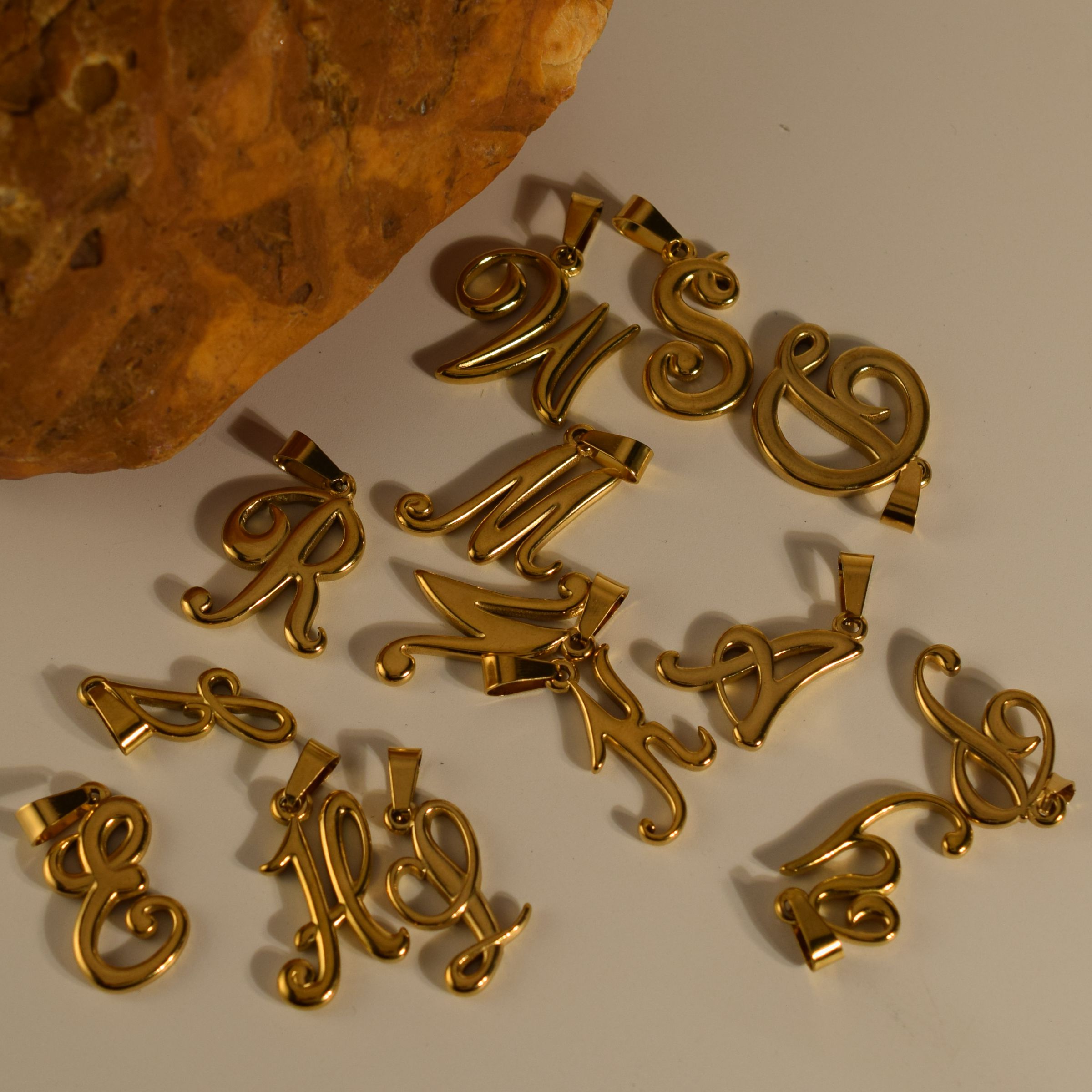 18k Gold Stainless Steel Vinta - огляд і ціна Initial Letter Necklace 18K Gold