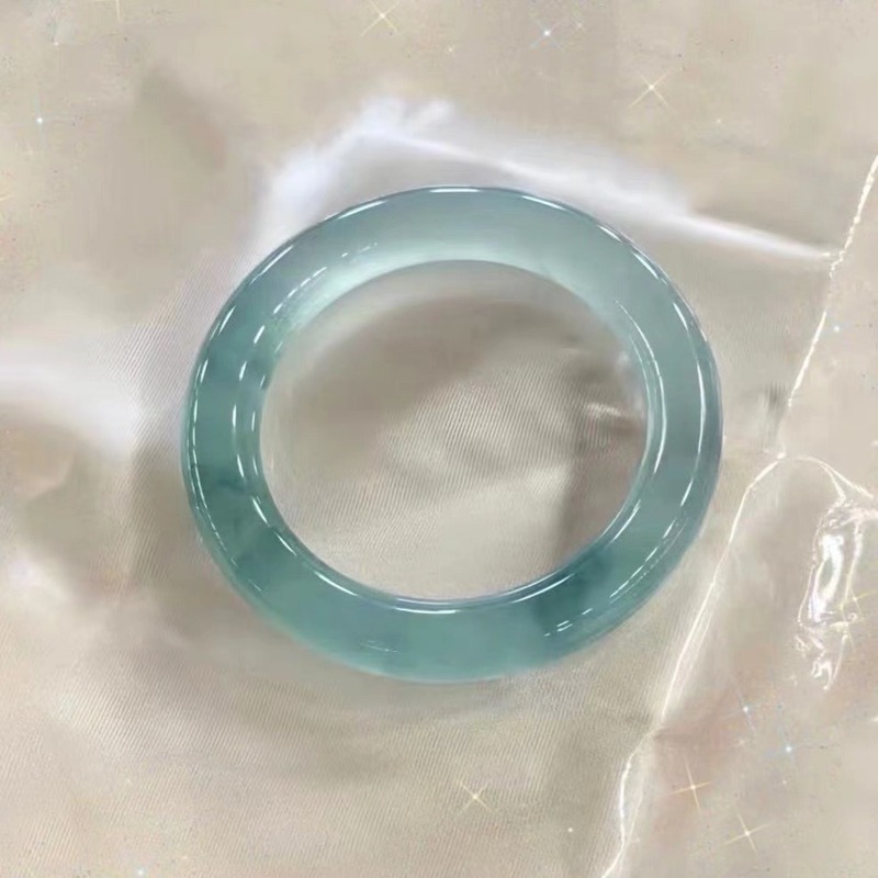 Natural high-quality ice with  - огляд і ціна Bracelets